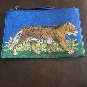Gucci Blue Leather Embossed Tag